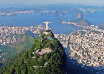 Cidade Maravilhosa do Rio de Janeiro | Imagem ilustrativa da capa do artigo Pomelu: É inaugurado Memorial das vítimas do holocausto na cidade do Rio de janeiro | Fonte: Wikimedia Commons File:Cidade Maravilhosa.jpg